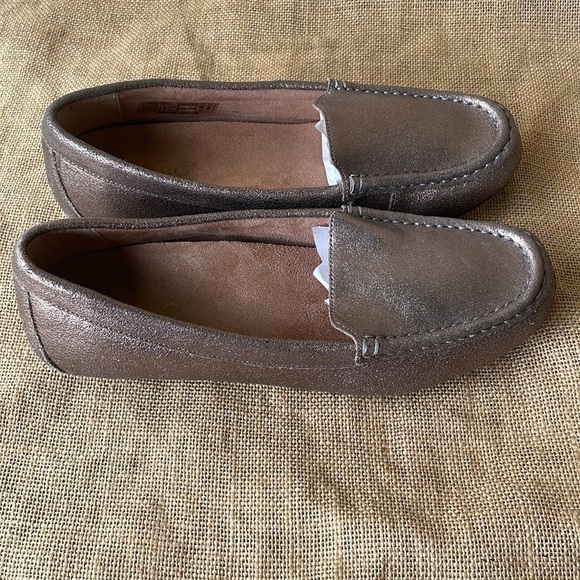 Vionic Women's Debbie Moccasin Flats Concealed Orthotic Arch Support Loafers - Picture 13 of 15